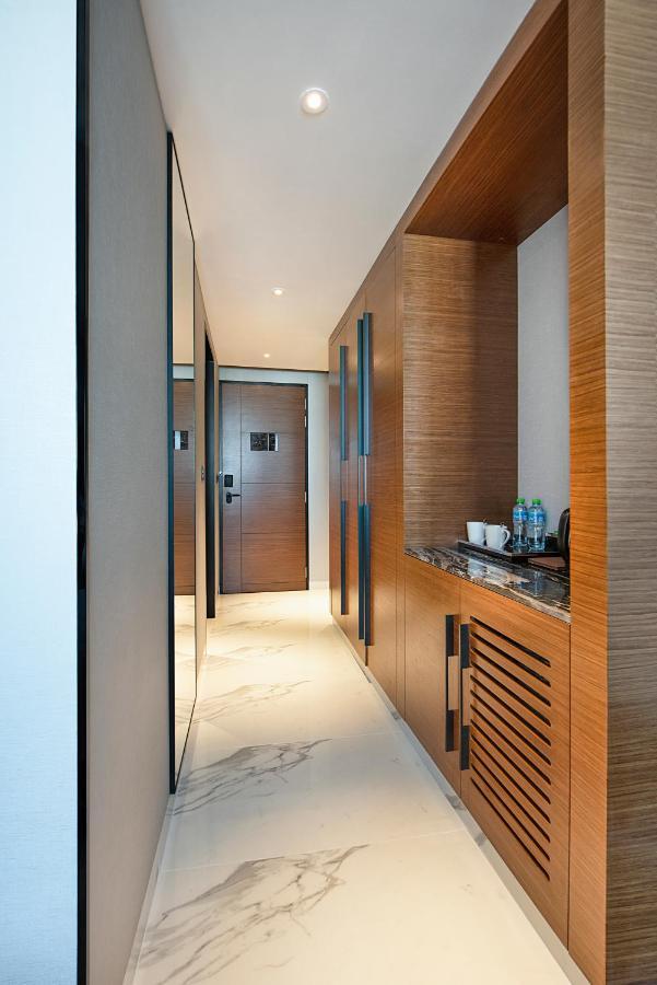 Asiana Grand Hotel دبي المظهر الخارجي الصورة A room at the hotel