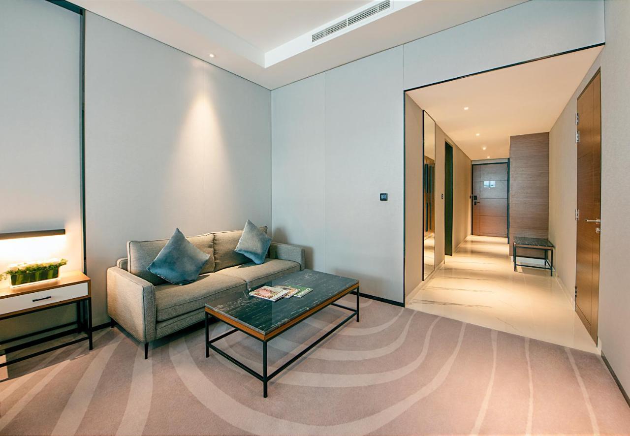 Asiana Grand Hotel دبي المظهر الخارجي الصورة A room at the hotel